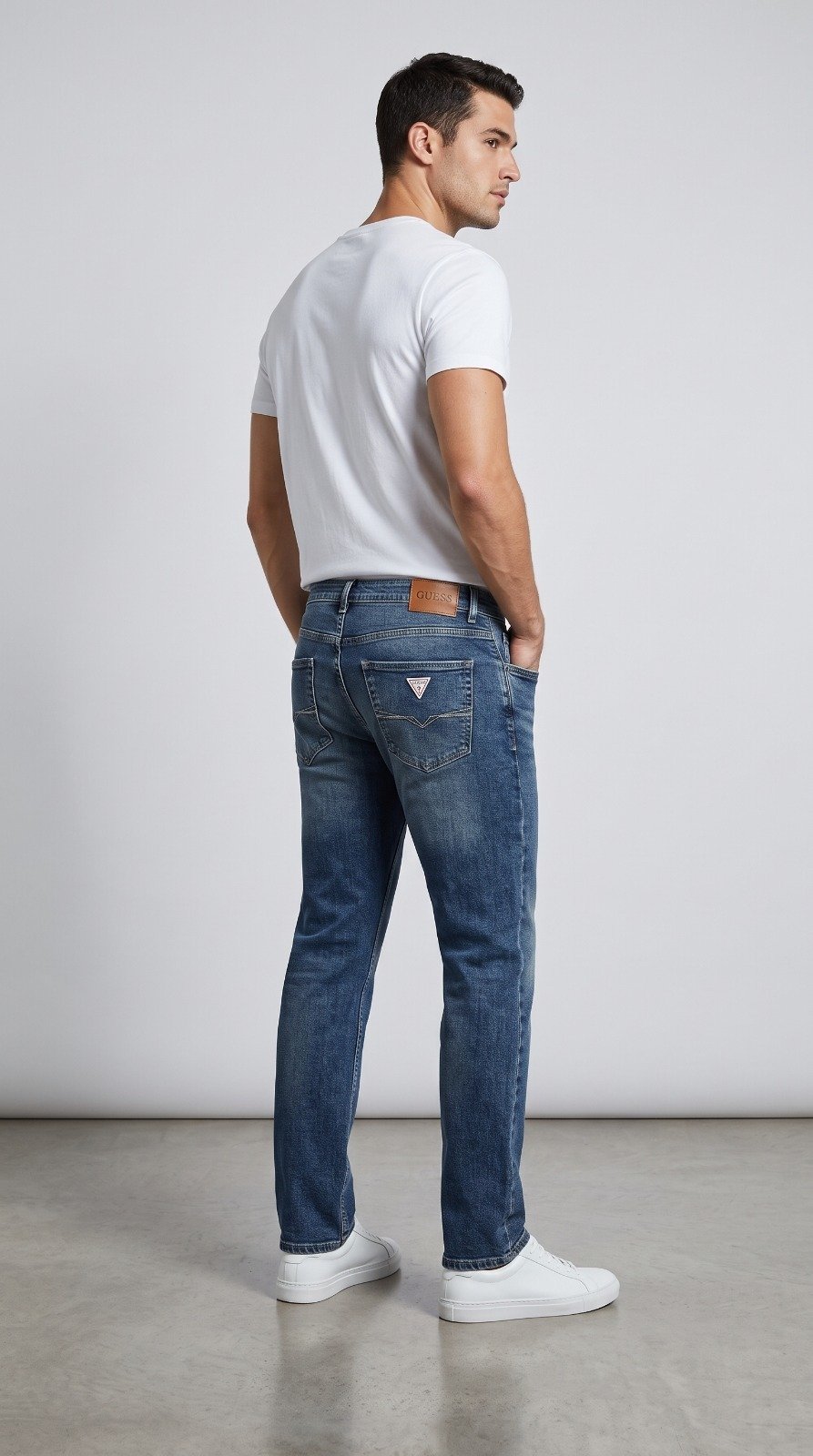 Straight Fit Jeans in mid blue, view 6